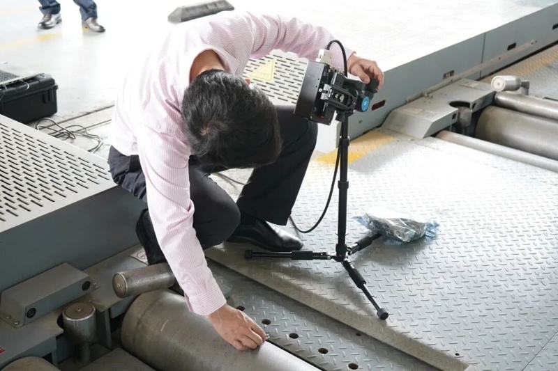 Anche брав участь у випробуванні калібрування на місці для стандарту безпеки електромобілів